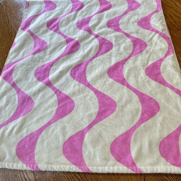 Funboy Poolside Leisure Club beach towel. Approximately 68x30”. Great condition - Picture 9 of 9